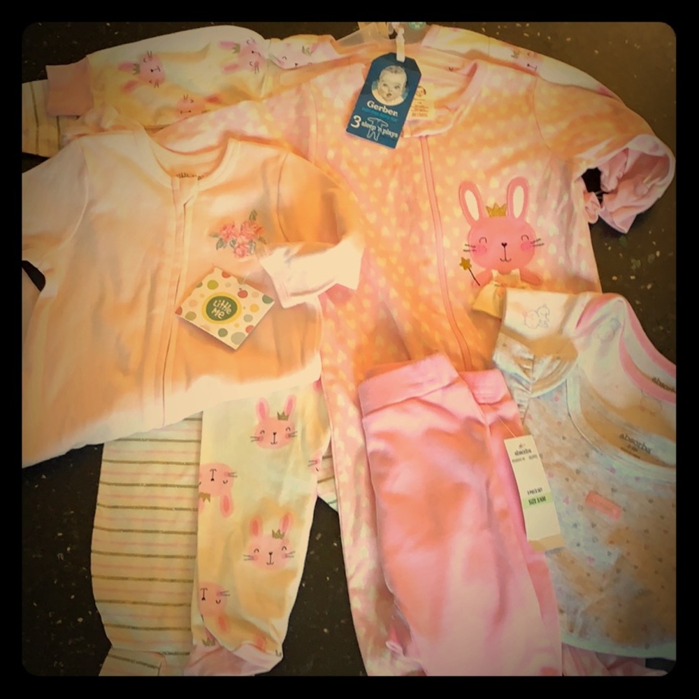 7-Pc Baby Girl Set NWT Pajamas + Outfits (3-6 M.)